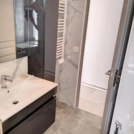 Apartament De La *